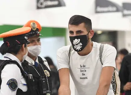 Disminuye el tráfico de pasajeros en AICM