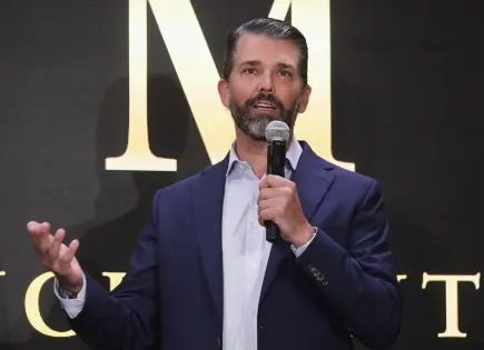 Eric Trump lanza Trump Mobile, un servicio de telefonía móvil fabricado en EE. UU.