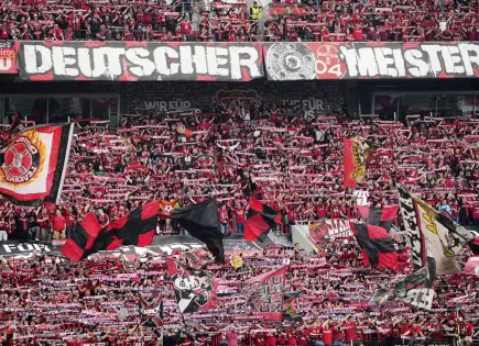 Regulador alemán impulsa mayor control de aficionados en clubes de la Bundesliga