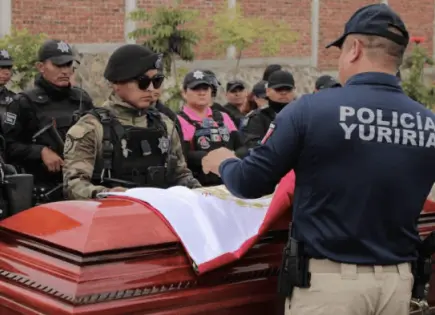 Despiden con honores a comandante ca&iacute;do en Yuriria