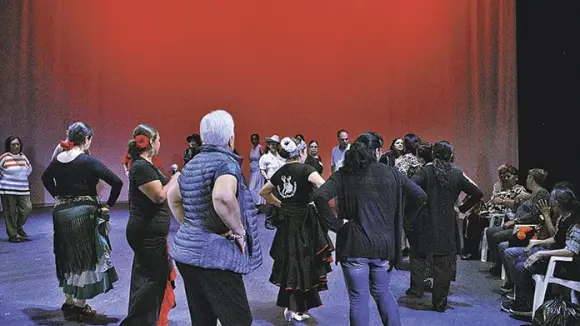 CUANDO LOS RECUERDOS JUNTAN: LA COMUNIDAD QUE SE TEJE EN LA ADULTEZ MAYOR