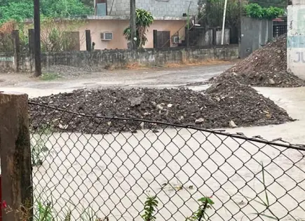 Obra sin concluir causa inundaciones