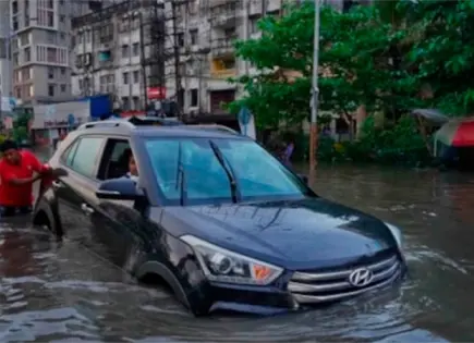 Consejos esenciales para superar una inundación en tu vehículo