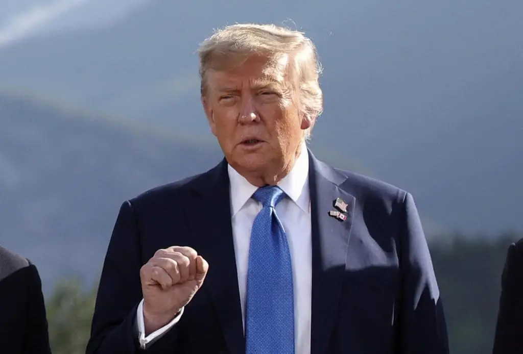 Trump anuncia ataque muy exitoso contra sitios nucleares en Irán