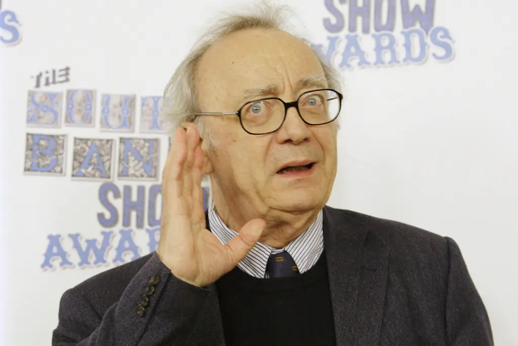 Alfred Brendel, leyenda del piano, muere a los 94 años