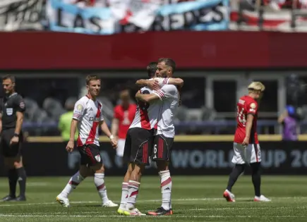 River Plate vence al Urawa Red Diamonds
