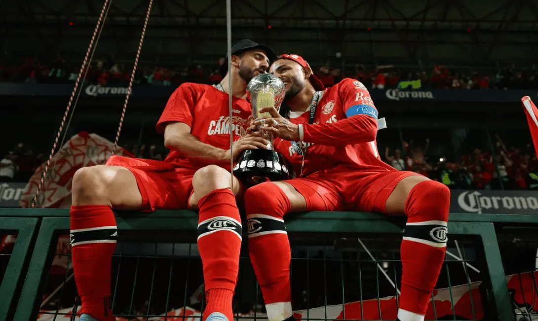 Toluca inicia defensa del título ante un renovado Necaxa