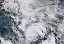 Alerta en México por evolución de tormenta Erick