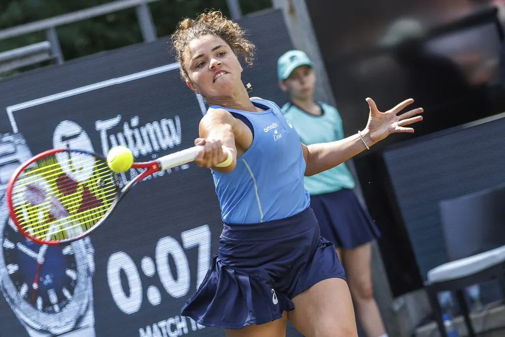 Ons Jabeur triunfa sobre Jasmine Paolini en Abierto de Berlín