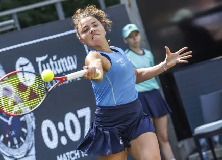 Ons Jabeur triunfa sobre Jasmine Paolini en Abierto de Berlín
