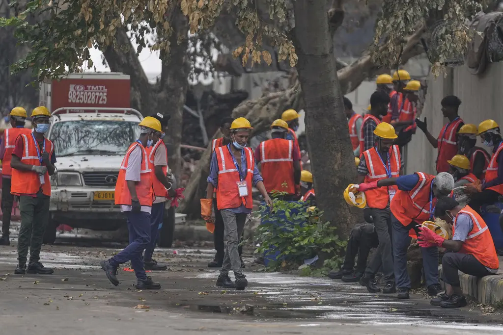 Air India enfrenta problemas y cancelaciones tras choque mortal de aeronave