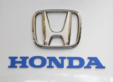 Honda retira miles de autos en EU por problema en el freno