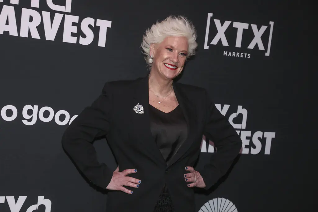 Fallece la chef Anne Burrell, entrenadora de Worst Cooks in America