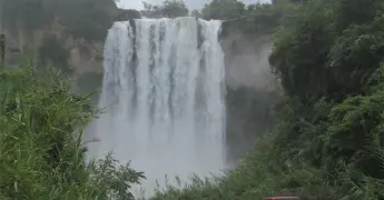 Cascadas y ríos recuperan sus niveles tras lluvias