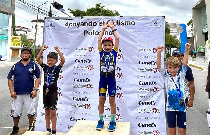 Exitoso Serial de Ciclismo de los Barrios