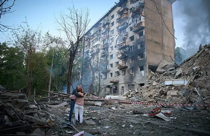 Feroz ataque ruso nocturno a Kiev