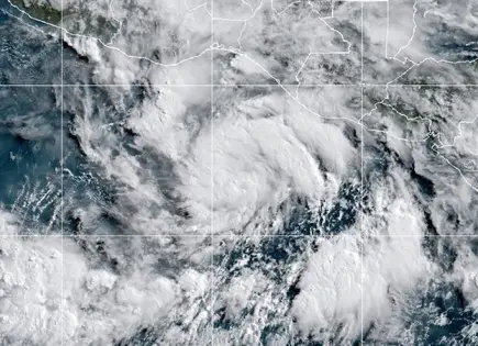 Tormenta Erick se fortalece