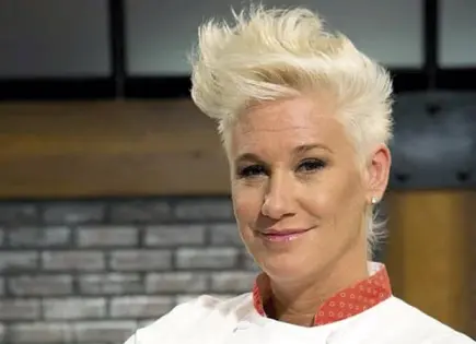 ANNE BURRELL MUERE A LOS 55 AÑOS