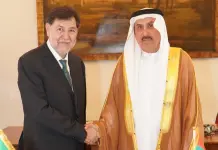 Noroña pide paz para pueblo palestino en Parlamento Europeo