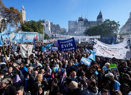 Vamos a volver, clama Cristina