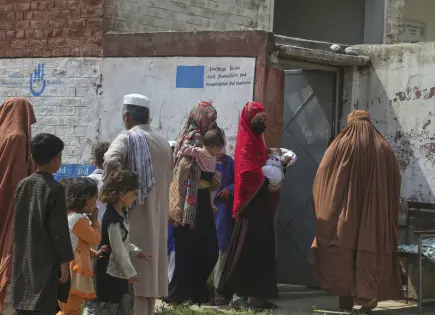 Deportación masiva: afganos regresan a Herat desde Irán en medio de la guerra