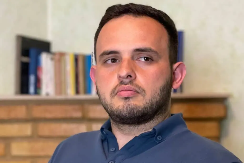 Azerbaiyán encarcela a 7 periodistas en nueva ofensiva contra la libertad de expresión