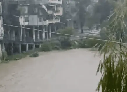 Suspende UASLP labores en Tamazunchale por lluvias