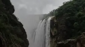 Rebosantes, las cascadas de Tamul y Tampaón