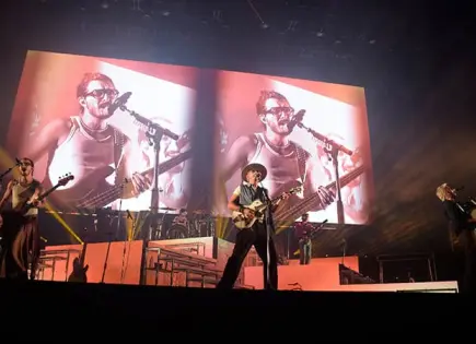 MORAT CAUTIVA EN SLP CON UN CONCIERTO ENÉRGICO 