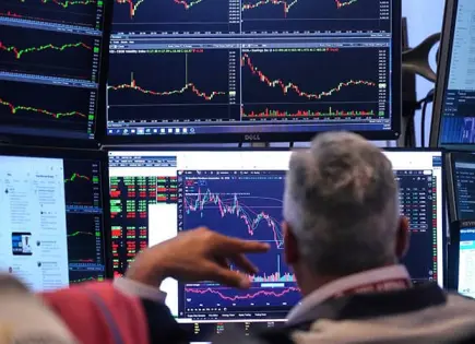 Peso mexicano pierde frente al dólar