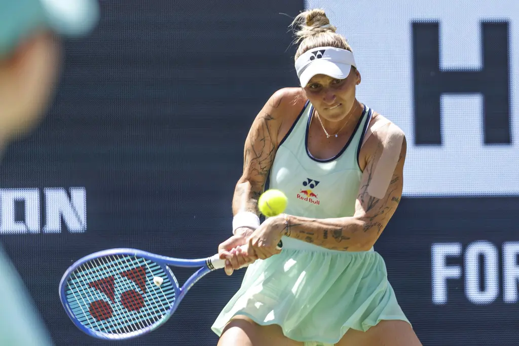 Marketa Vondrousova gana el Abierto de Berlín al vencer a Wang Xinyu en una final intensa