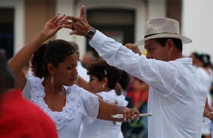 Finaliza Muestra de Danzón
