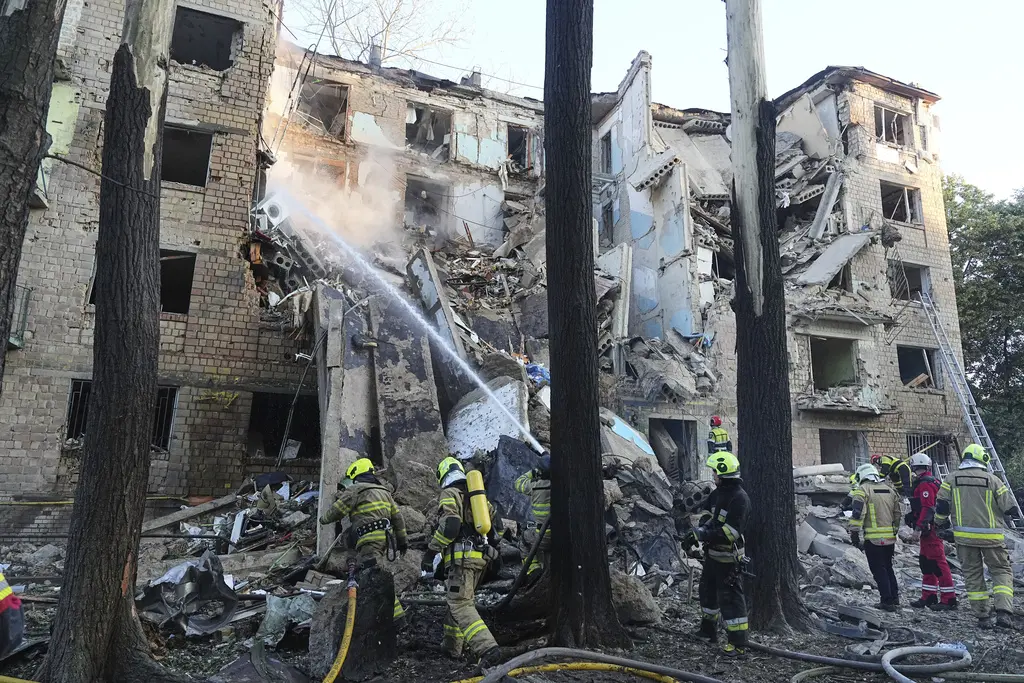 Ataques rusos en Ucrania dejan 14 muertos
