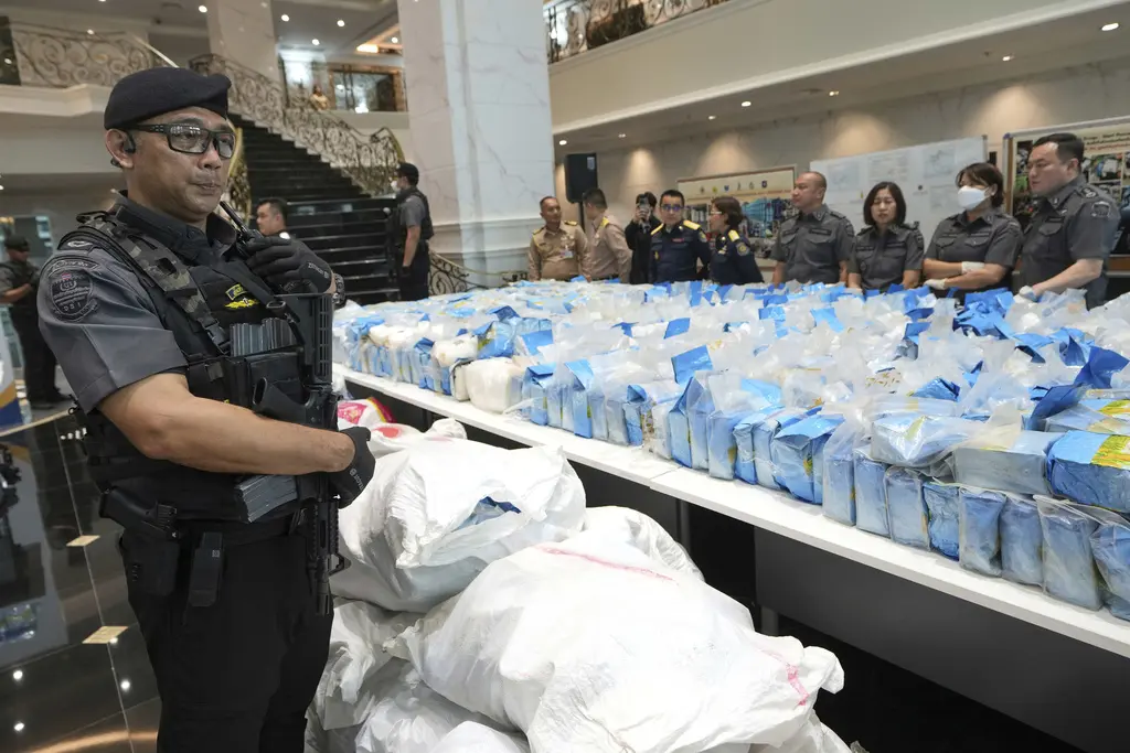 Incautadas más de 2 toneladas de metanfetamina en Tailandia