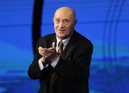 Fallece a los 98 años el escultor italiano Arnaldo Pomodoro
