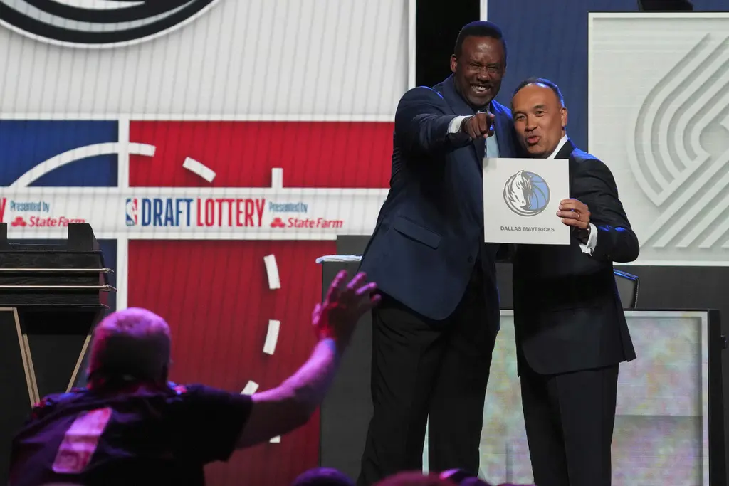 Mavericks Select Cooper Flagg in Draft Amid Doncic Drama