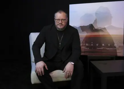 Leonel García presenta su nuevo álbum El Show lleno de sorpresas