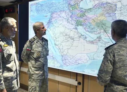 Irán lanza ataque con misiles a base de EU en Qatar