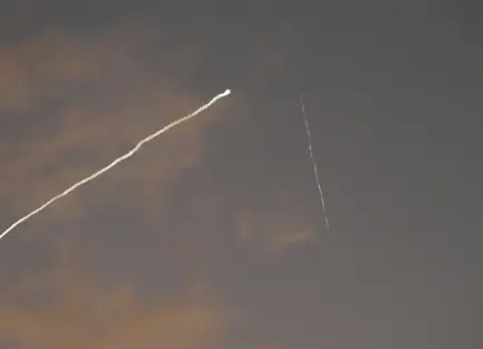 Israel sufre ataque de misiles iraníes a pesar del anunciado alto al fuego
