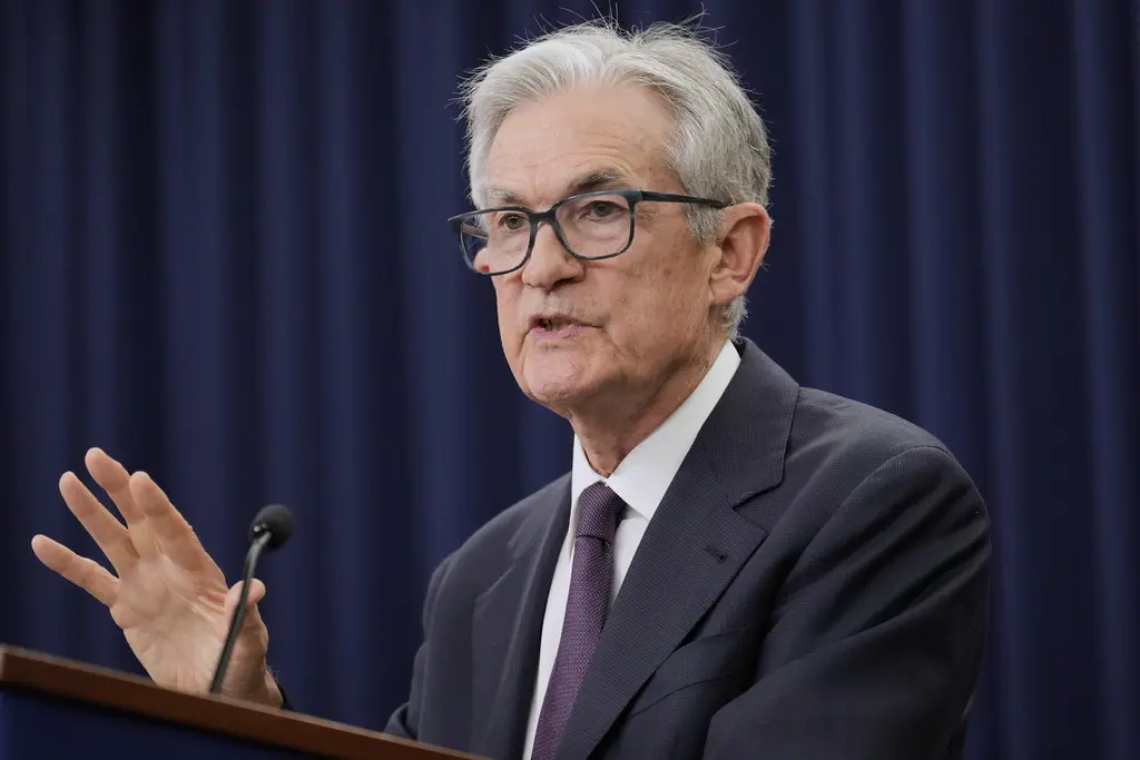 Jerome Powell defiende postura de la Fed ante demandas de Trump