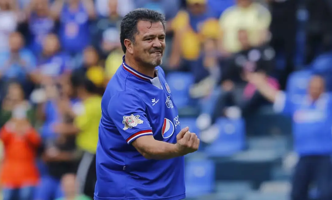 Carlos Hermosillo revela quién fue el peor técnico de su carrera
