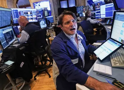 El peso respira y petroprecio cede