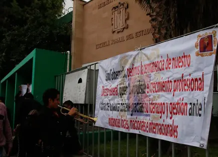 Contin&uacute;a paro en la Becene tras negociaciones sin acuerdo