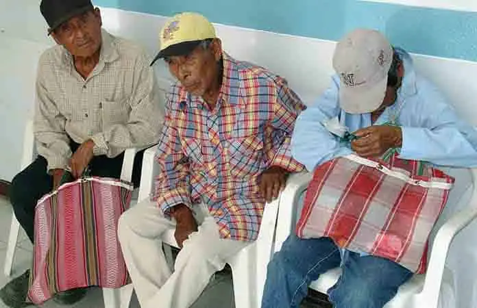 Alertan por fraude a adultos mayores
