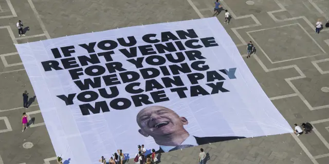 Protestas en Venecia por la boda de Jeff Bezos