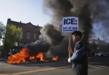 Rescatados 8 ni&ntilde;os migrantes en redadas de California