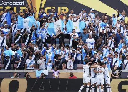 Guatemala vence a Guadalupe y avanza a cuartos de final en la Copa Oro