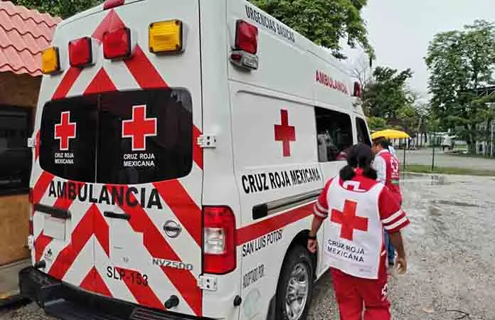 Celebran el Día del Socorrista trabajando