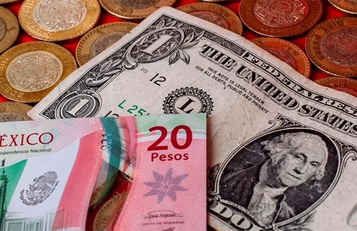 Cierra el dólar por debajo de los 19 pesos, por la guerra