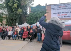Continúa paro y bloqueo en la Becene